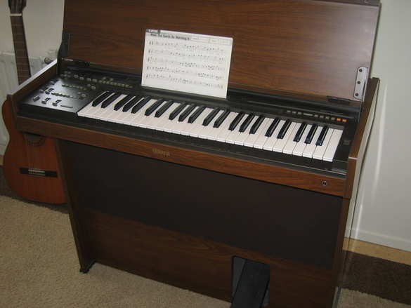 Yamaha electone CN-1000