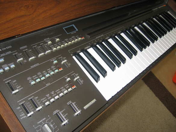 Yamaha electone CN-1000