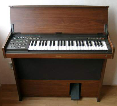 Yamaha electone CN-1000