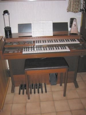 Yamaha Electone FE-30