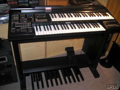 Yamaha Electone HE-8